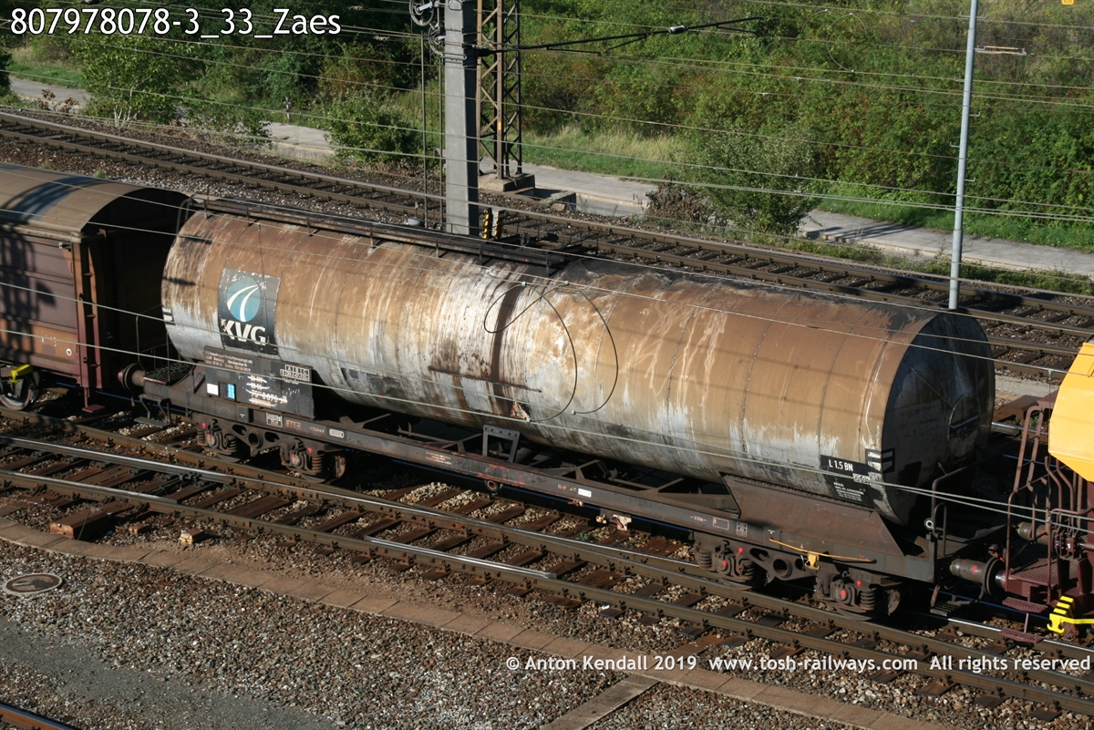 807978078-3_33_Zaes.jpg